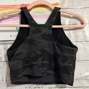 Athleta C Crop Camo S
